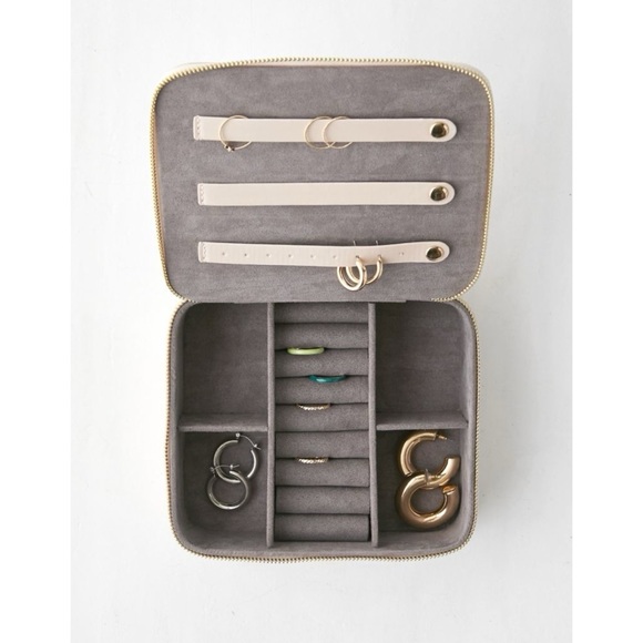 Mele and Co Shiloh Travel Jewelry Case - Picture 3 of 6